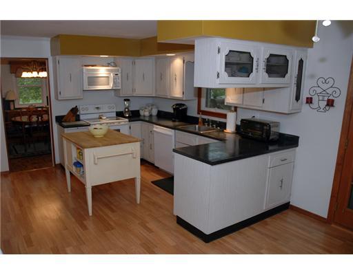 432 Independence Road Aliquippa, PA 15001 - Photo 3 of 18 Kitchen.