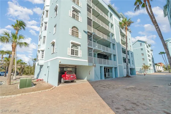 $439,900 | 22724 Island Pines Way, Unit 101, Fort Myers Beach, FL 33931