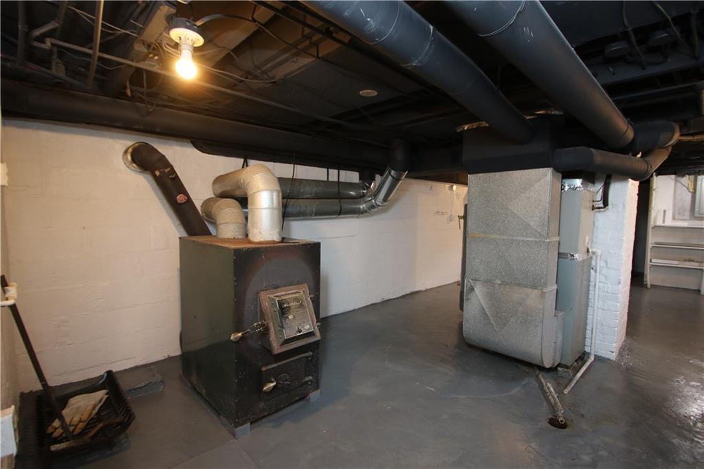 1930 State Rte 2023 Monongahela, PA 15063 - Photo 21 of 41 a view of room with window