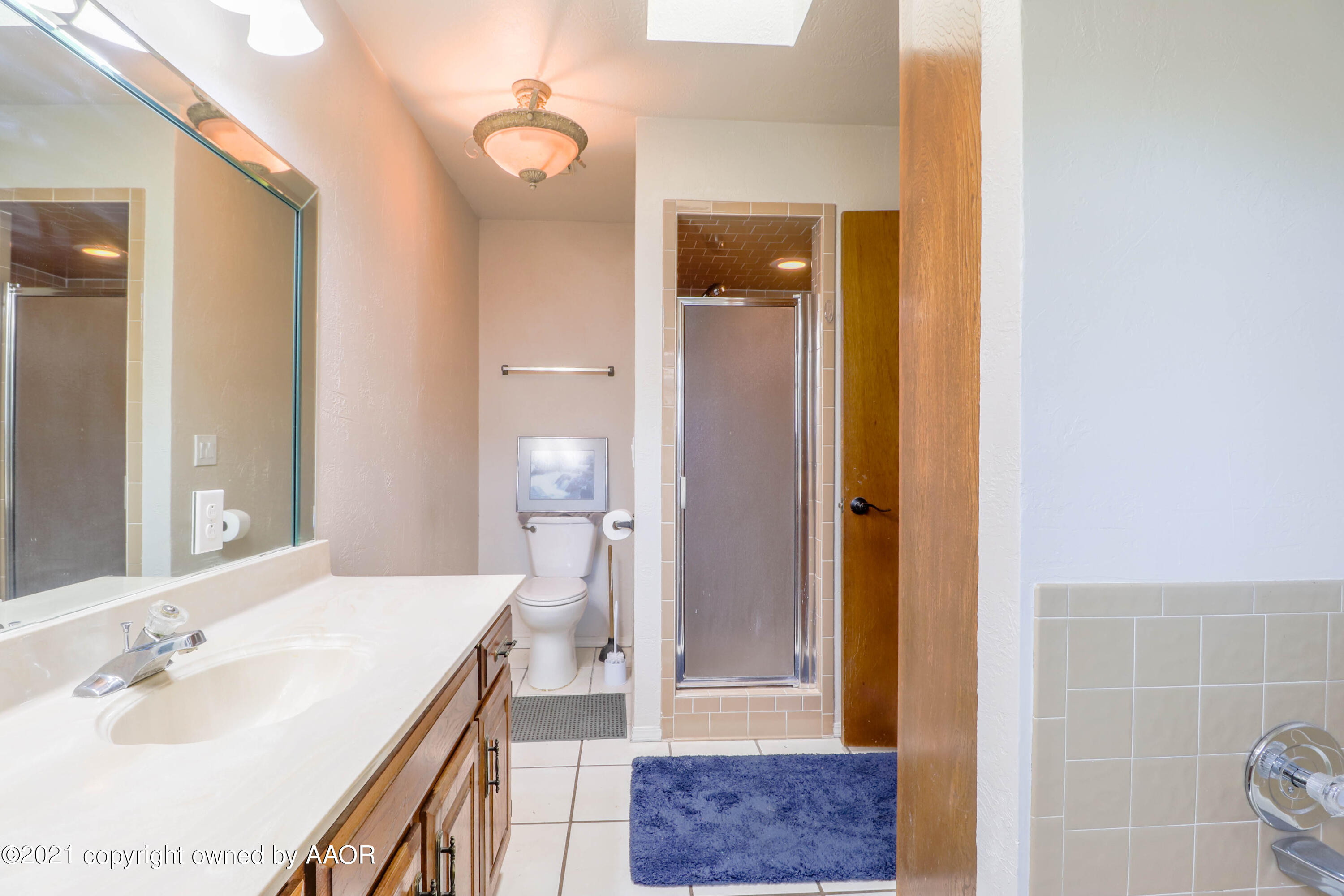 6901 Old Kent Road Amarillo, TX 79109 - Photo 20 of 37 -MASTER BATH2