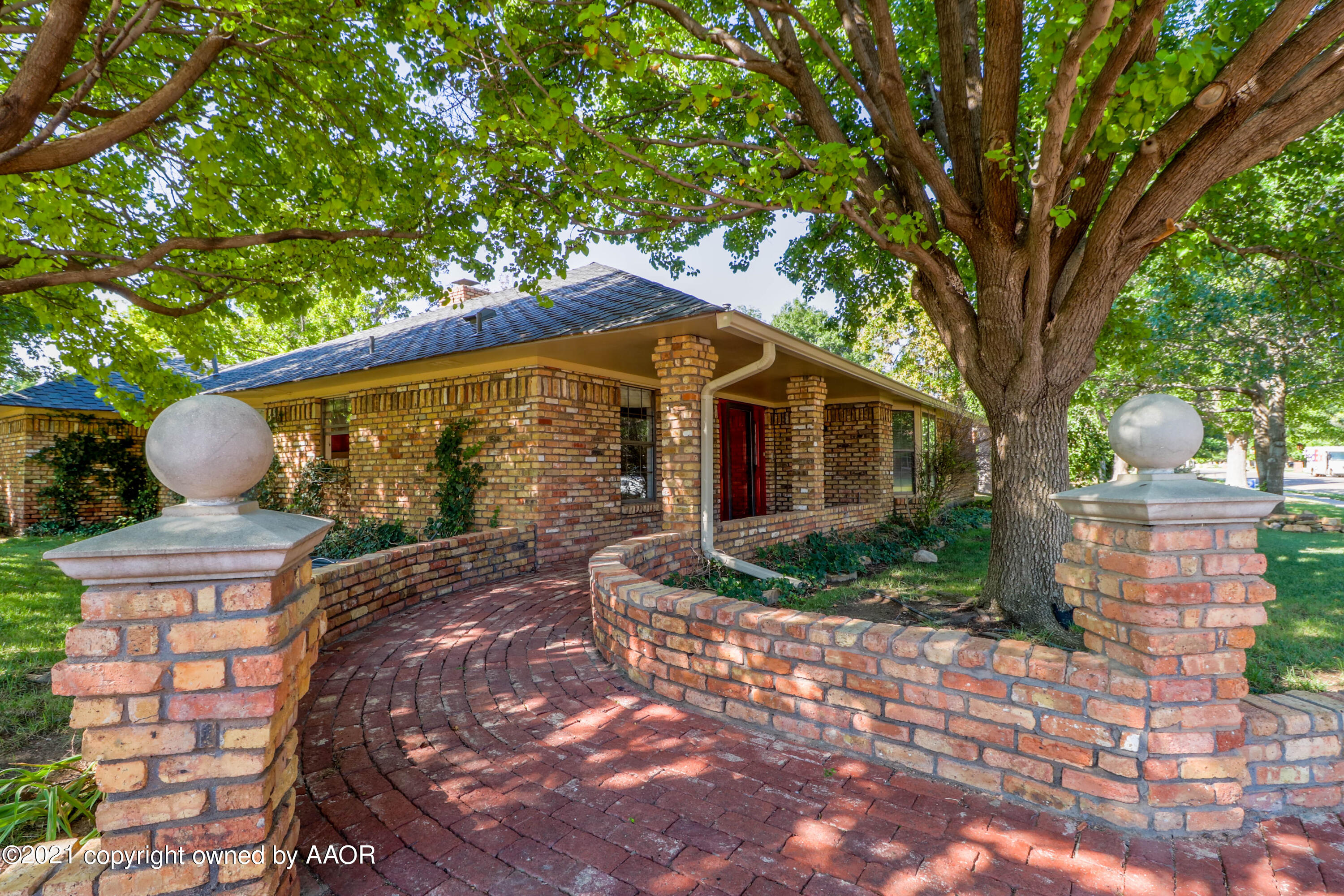 6901 Old Kent Road Amarillo, TX 79109 - Photo 2 of 37 Circle Drive