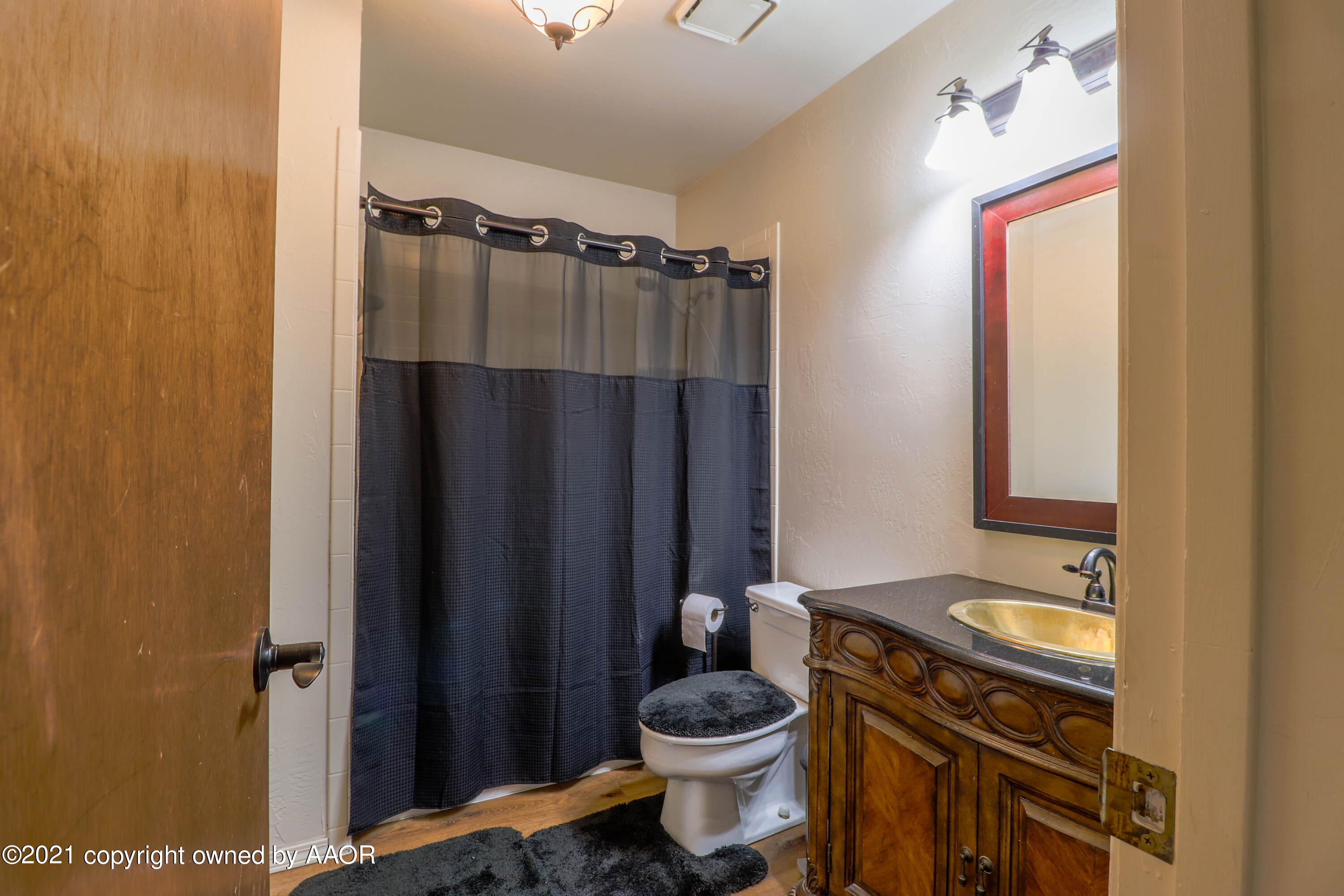 6901 Old Kent Road Amarillo, TX 79109 - Photo 28 of 37 -HALLBATH