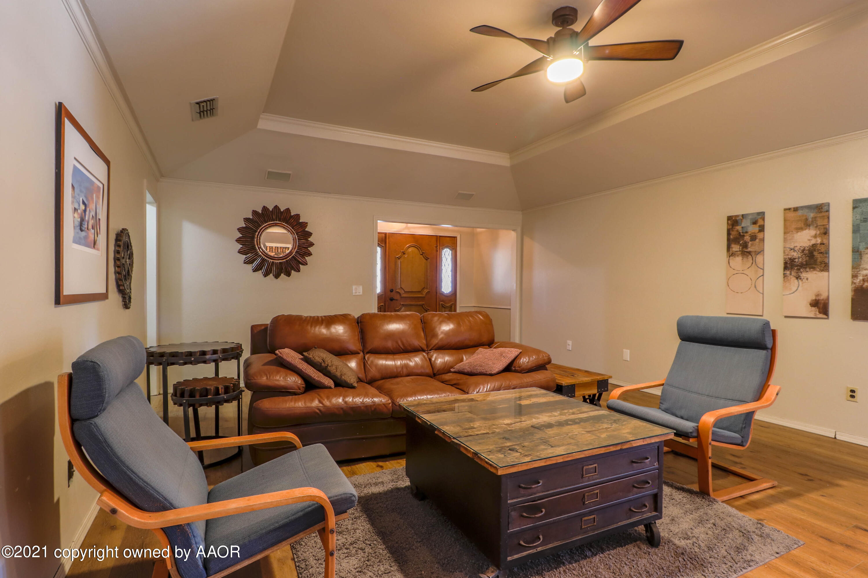 6901 Old Kent Road Amarillo, TX 79109 - Photo 6 of 37 LIVING