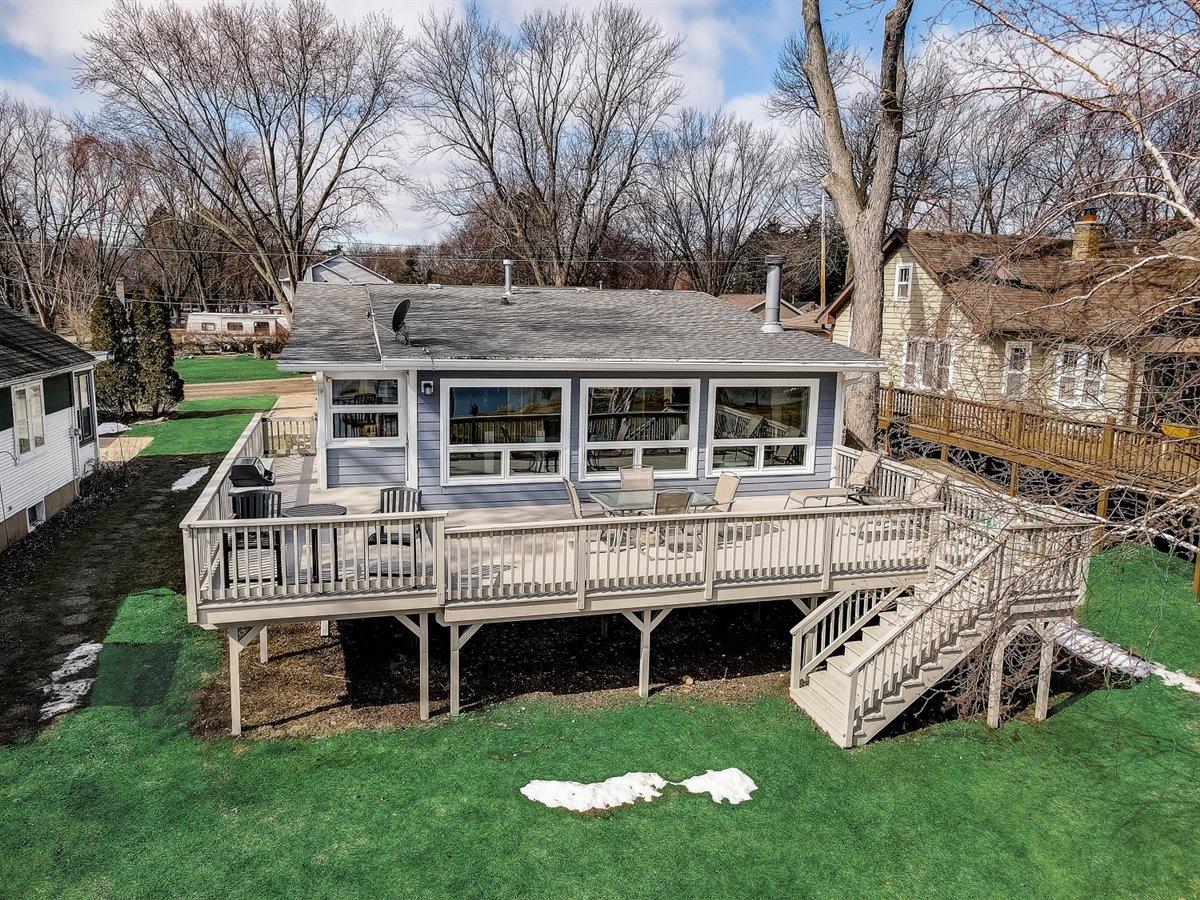 Escape to Delavan Lake!