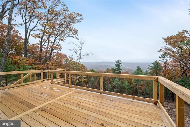 a view of an entrance door of the house
