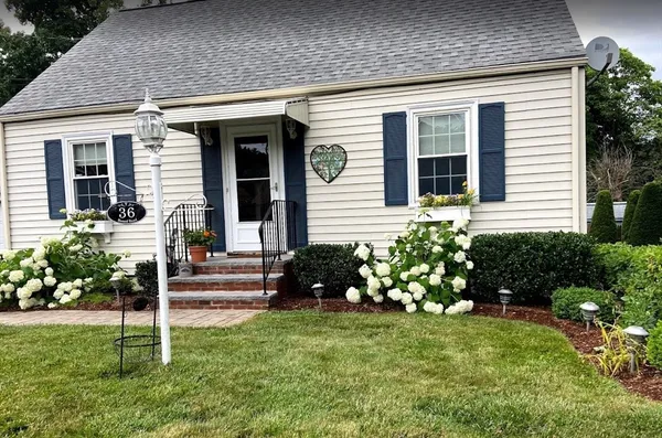 $3,900 | 36 Bonad Road, Boston, MA 02132