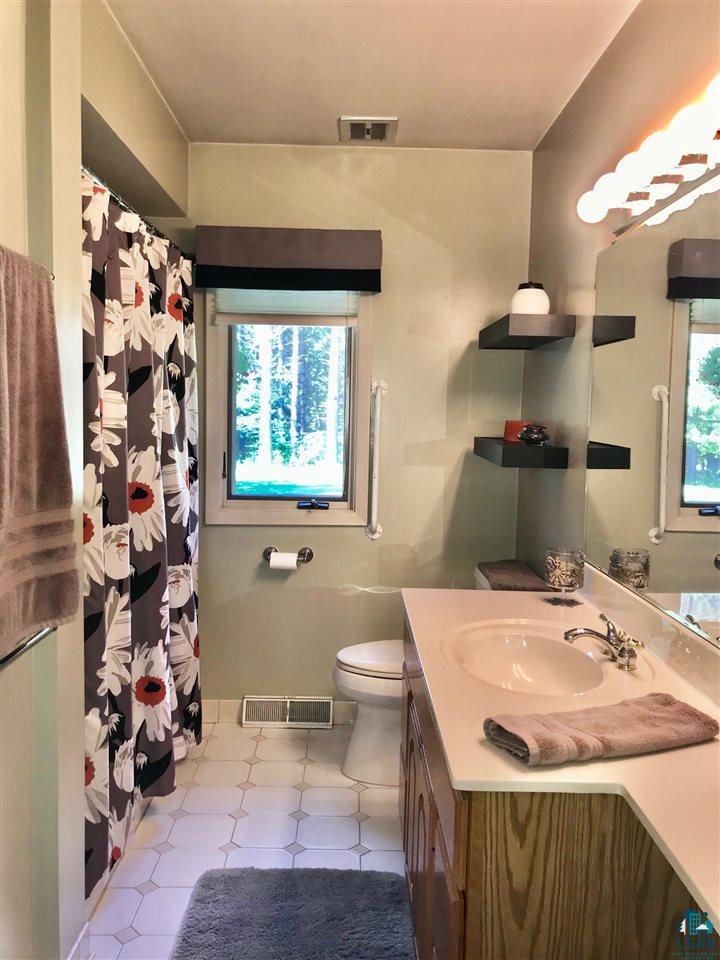 2616 Swan Lake Road Duluth, MN 55811 - Photo 23 of 47 MAIN FLOOR FULL BATH