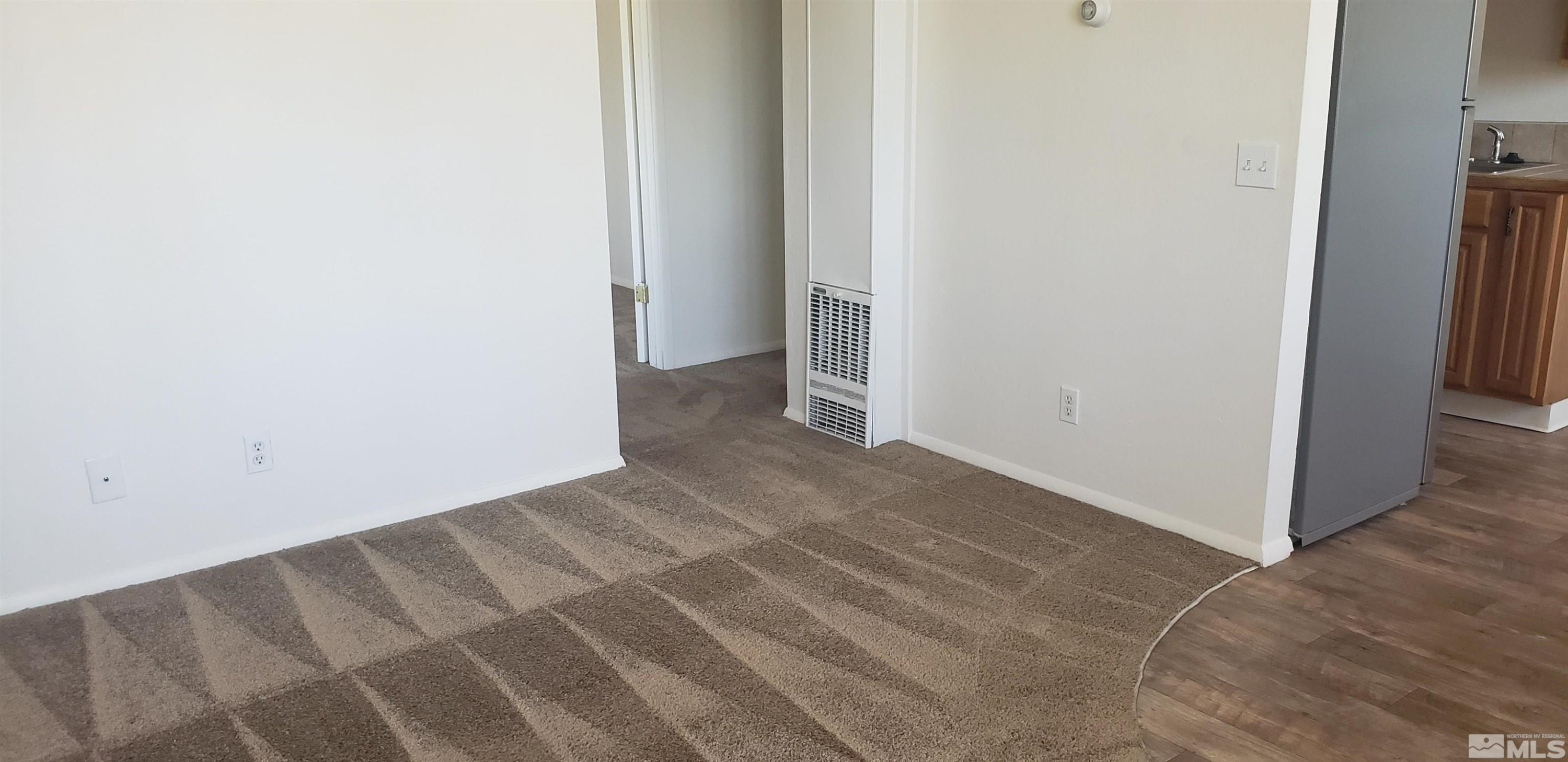 565 Roberts Street, Unit C Reno, NV 89502 - Photo 3 of 21 Photo 3