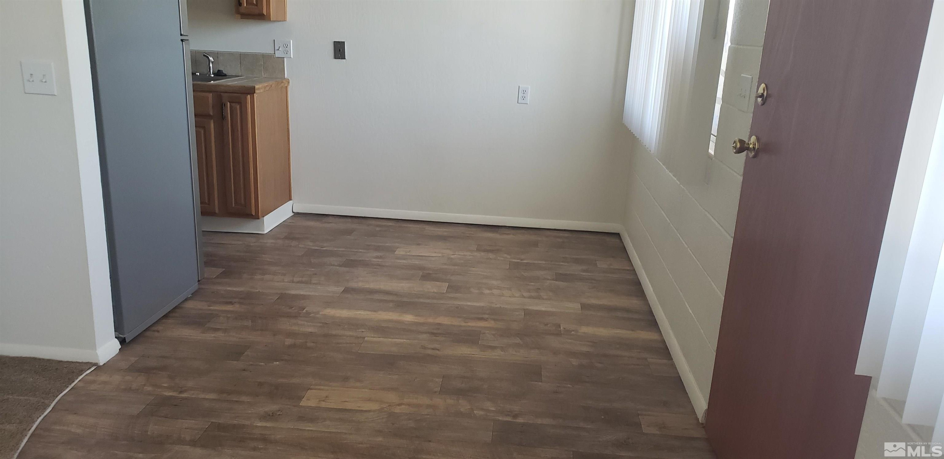 565 Roberts Street, Unit C Reno, NV 89502 - Photo 5 of 21 Photo 5