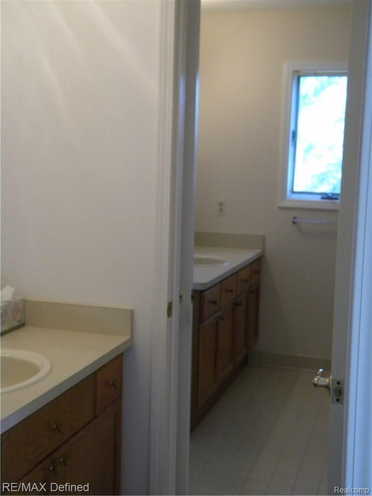 75545 Peters Drive Romeo, MI 48065 - Photo 60 of 81 DSCN8385.JPG