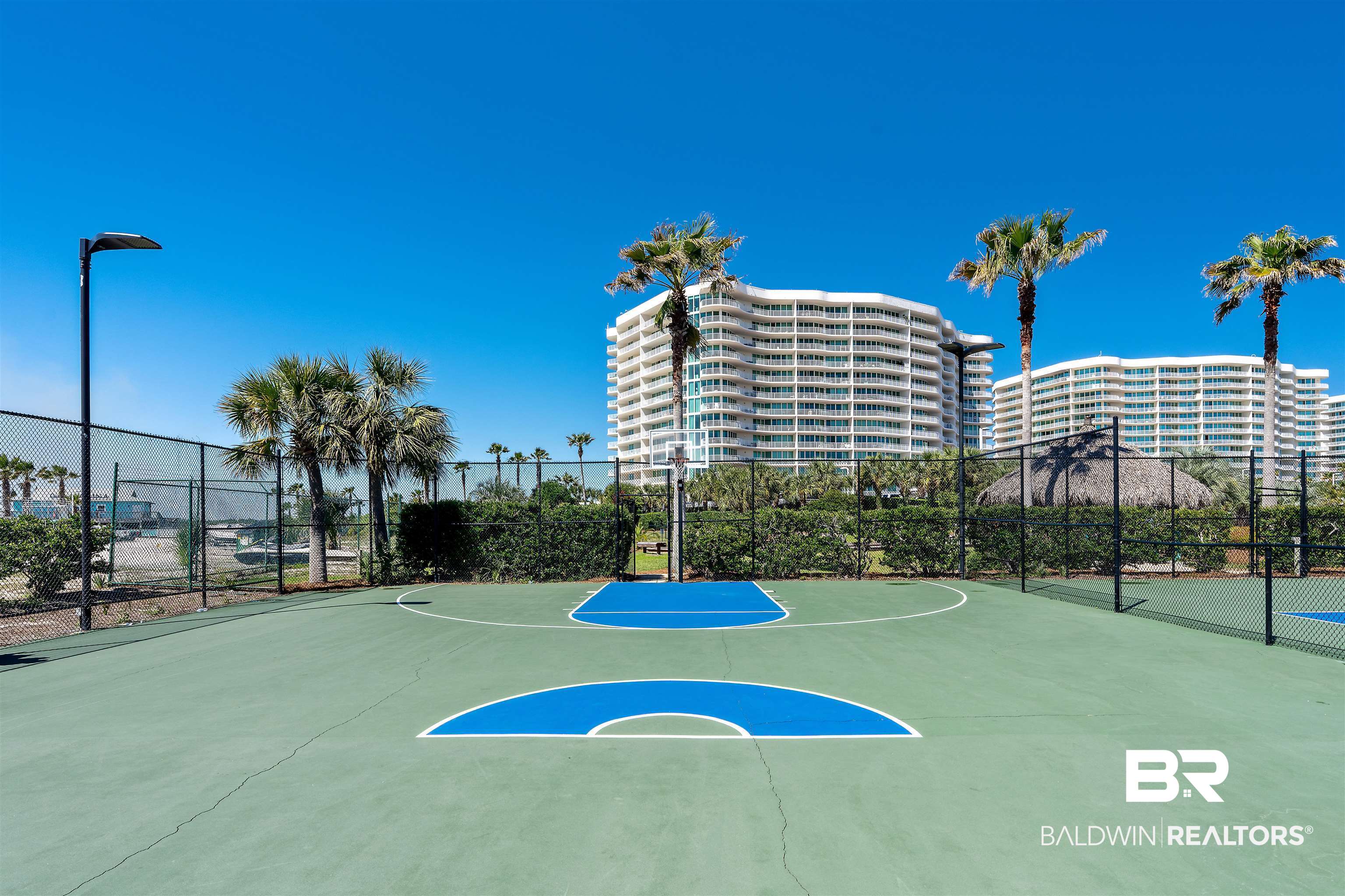 28107 Perdido Beach Boulevard, Unit DPH06 Orange Beach, AL 36561 - Photo 63 of 70 View of basketball court