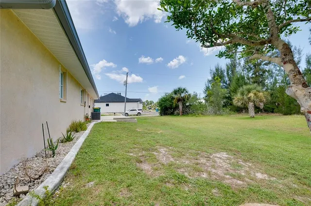 $464,500 | 15140 Lyneburg Avenue, Port Charlotte, FL 33981