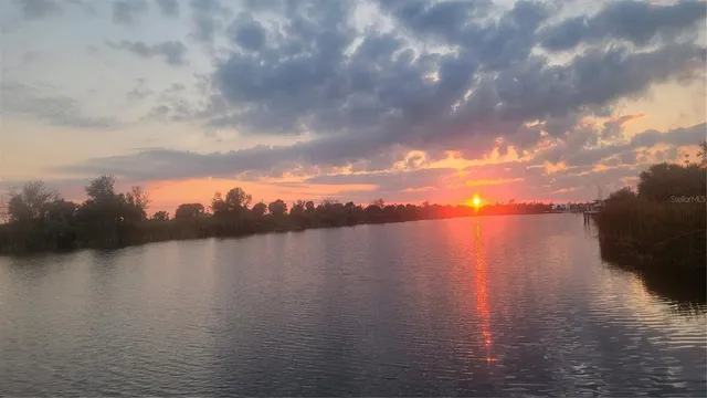 $464,500 | 15140 Lyneburg Avenue, Port Charlotte, FL 33981