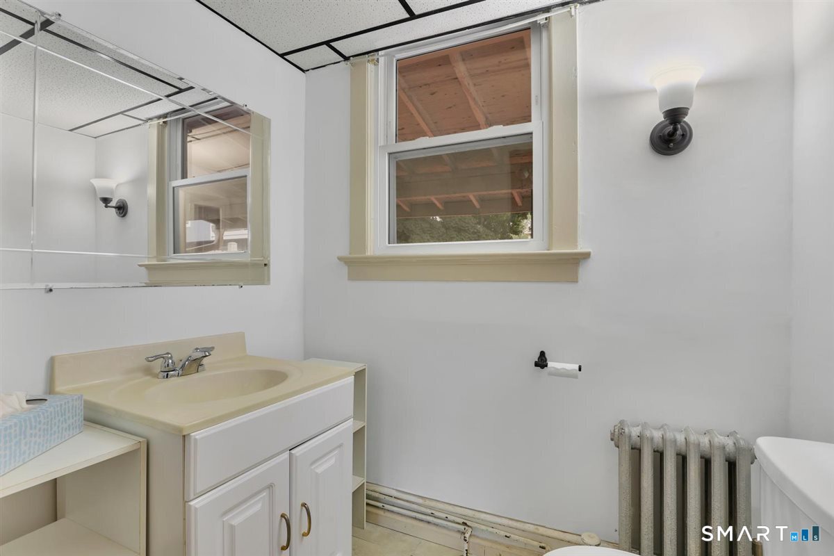 20 4th Street Meriden, CT 06451 - Photo 14 of 34