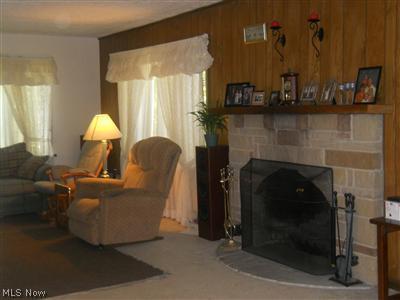 662 Shook Road Akron, OH 44319 - Photo 2 of 15