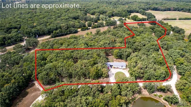 $425,000 | 4490 Ponderosa Drive, Stover, MO 65078