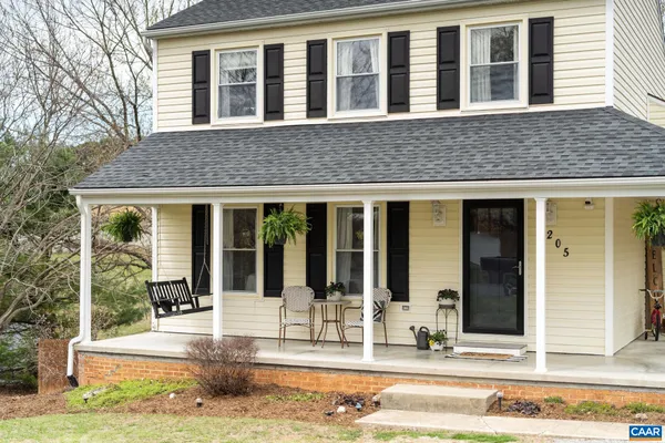 $345,000 | 205 Yount Avenue, Staunton, VA 24401