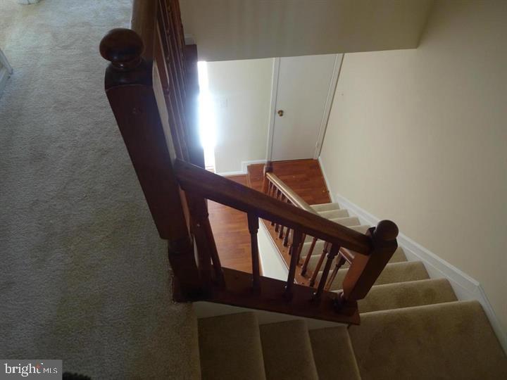 3528 Gentry Ridge Court Silver Spring, MD 20904 - Photo 14 of 18 Stair well