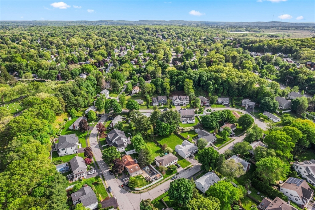 18 Julia Road Needham, MA 02492 - Photo 37 of 41 a view of a city