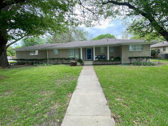 402 Paula Road McKinney, TX 75069 - Photo 1 of 14