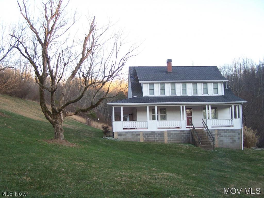 8297 Charleston Road Walton, WV 25286 - Photo 2 of 33 Main house 75 Acres