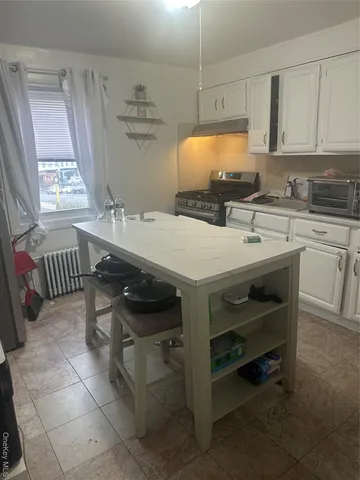 $739,000 | 21 Drake Avenue, New Rochelle, NY 10805