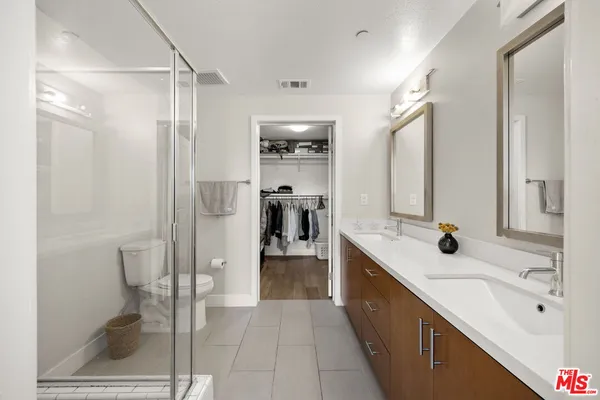 $5,400 | 13337 Beach Avenue, Unit 406, Marina del Rey, CA 90292