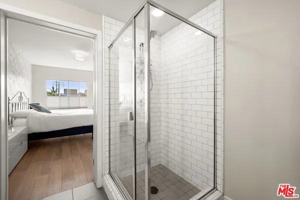 $5,400 | 13337 Beach Avenue, Unit 406, Marina del Rey, CA 90292