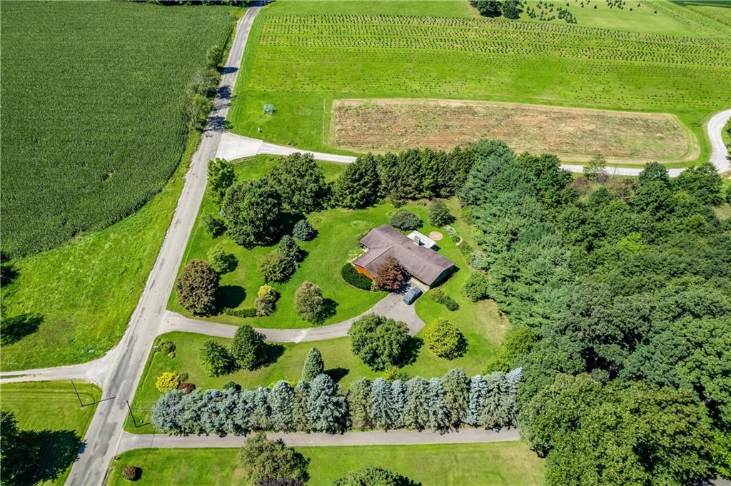 142 Wise Road Butler, PA 16002 - Photo 8 of 36 an aerial view of a garden