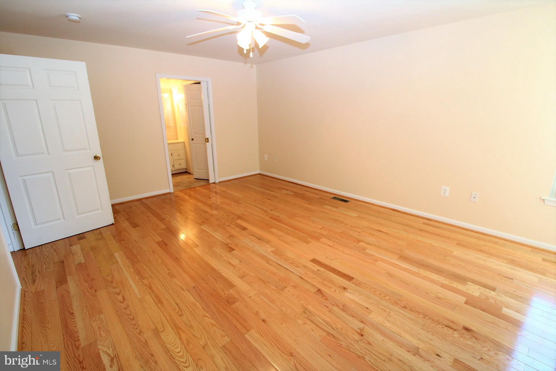 218 Holy Cross Road Baltimore, MD 21225 - Photo 8 of 34 Owner Suite