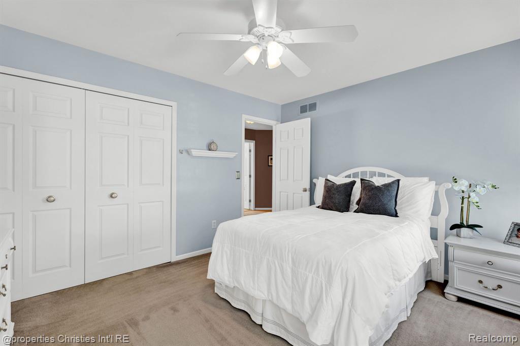 3198 Courtfield Drive Rochester Hills, MI 48309 - Photo 37 of 53