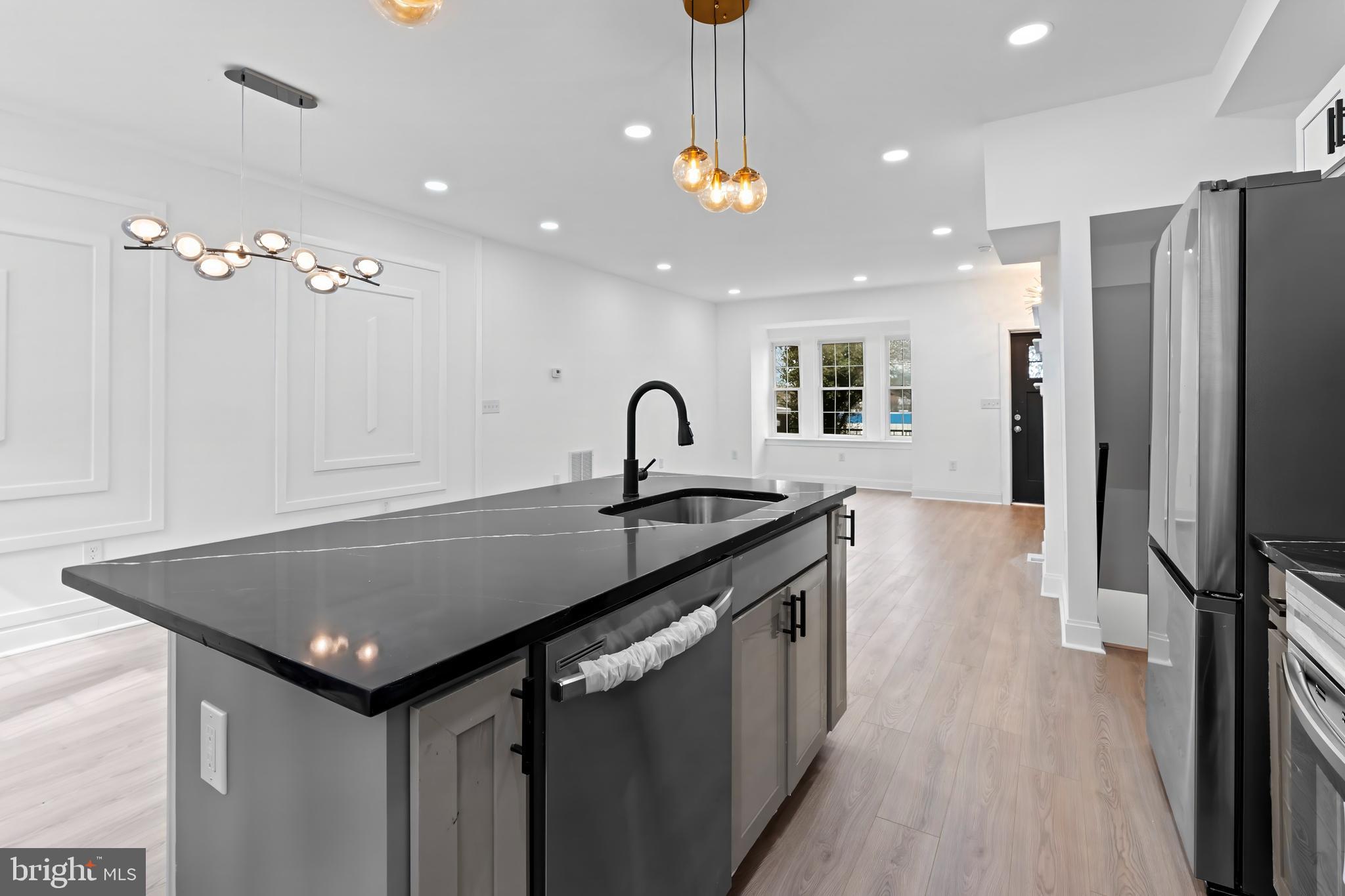 2140 Mt Royal Terrace Baltimore, MD 21217 - Photo 11 of 38