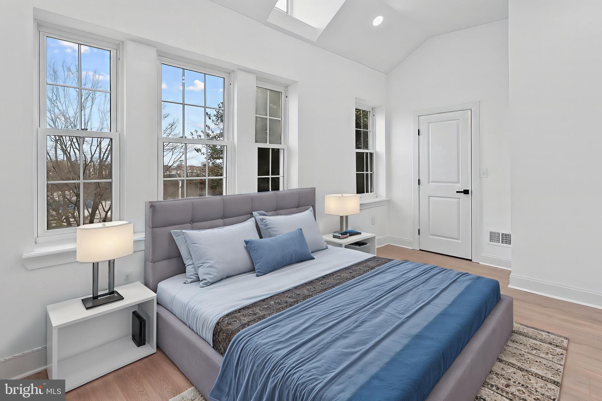 2140 Mt Royal Terrace Baltimore, MD 21217 - Photo 15 of 38