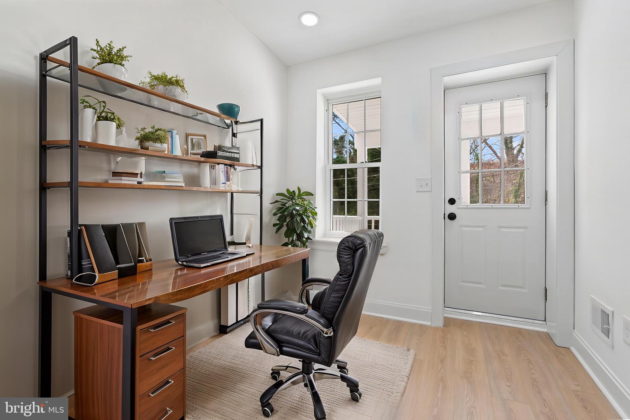 2140 Mt Royal Terrace Baltimore, MD 21217 - Photo 22 of 38