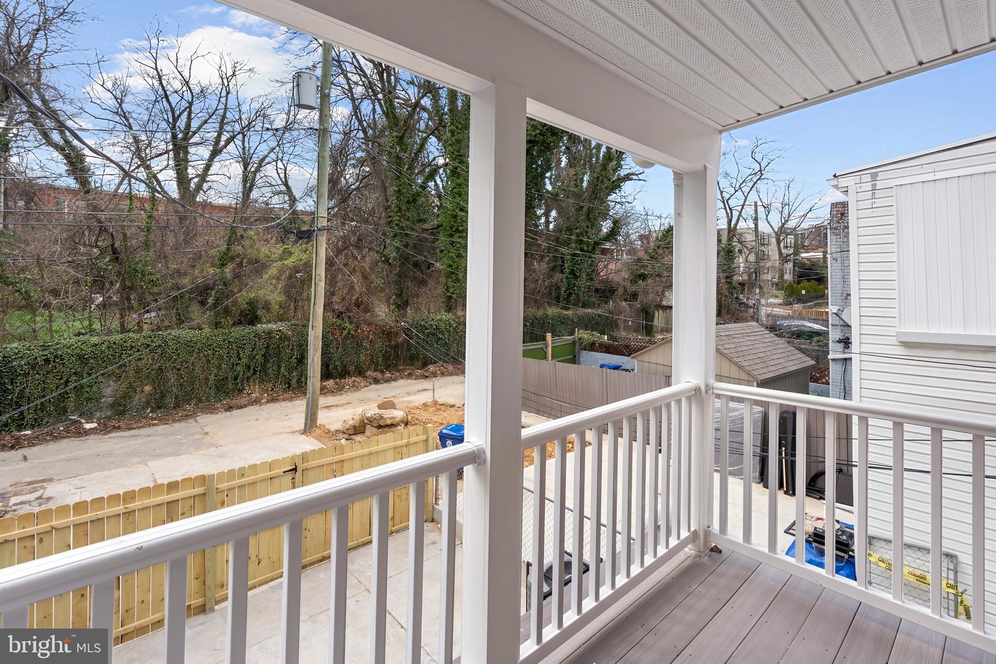 2140 Mt Royal Terrace Baltimore, MD 21217 - Photo 25 of 38