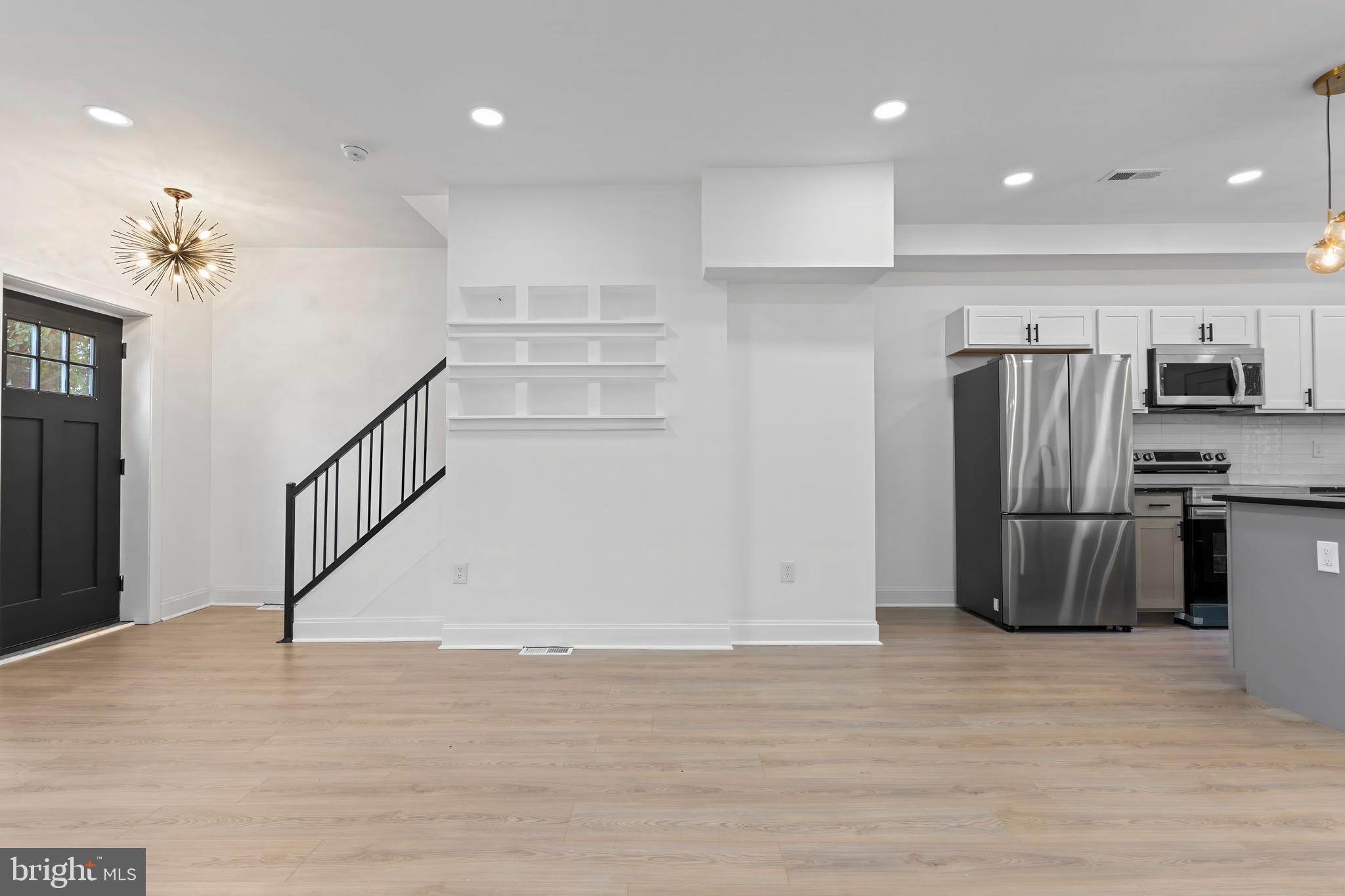 2140 Mt Royal Terrace Baltimore, MD 21217 - Photo 6 of 38