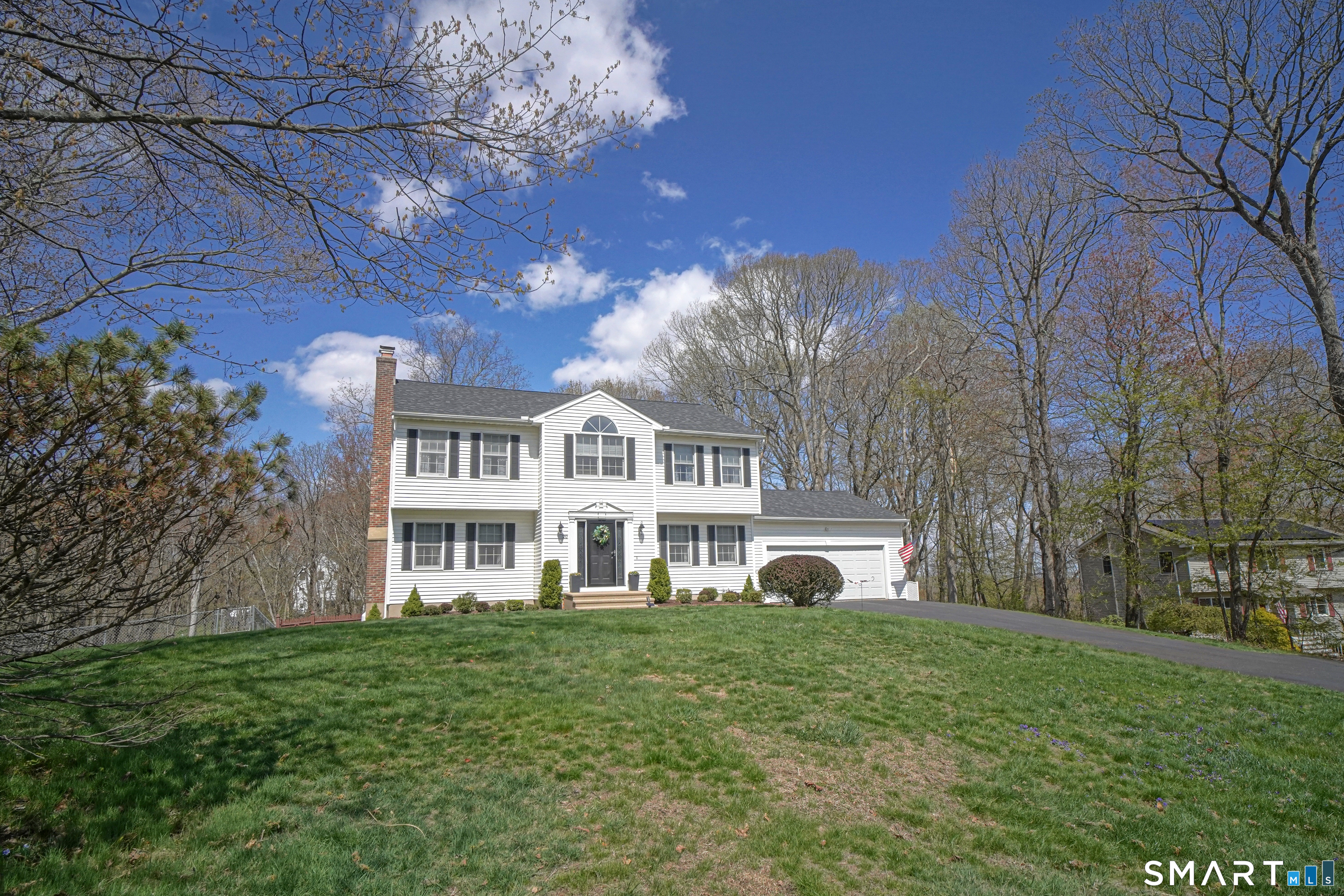Spacious 3200 sq ft Colonial located in subdivision yet minutes to major highway, schools, and shopping.