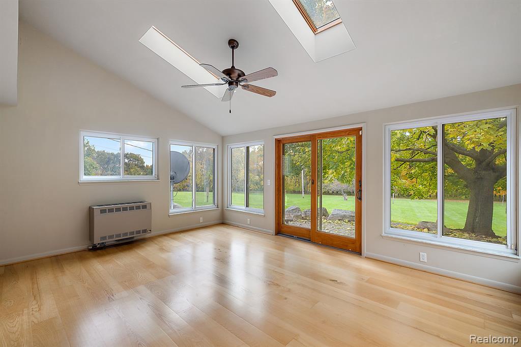 10001 Ellis Road Clarkston, MI 48348 - Photo 40 of 85