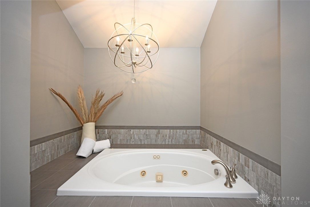 5445 Miami Road Cincinnati, OH 45243 - Photo 25 of 50