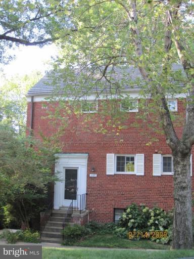 3765 Gunston Road, Unit 543 Alexandria, VA 22302 - Photo 1 of 7 Exterior (Main)