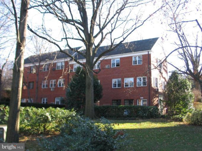 3765 Gunston Road, Unit 543 Alexandria, VA 22302 - Photo 2 of 7 Exterior #3