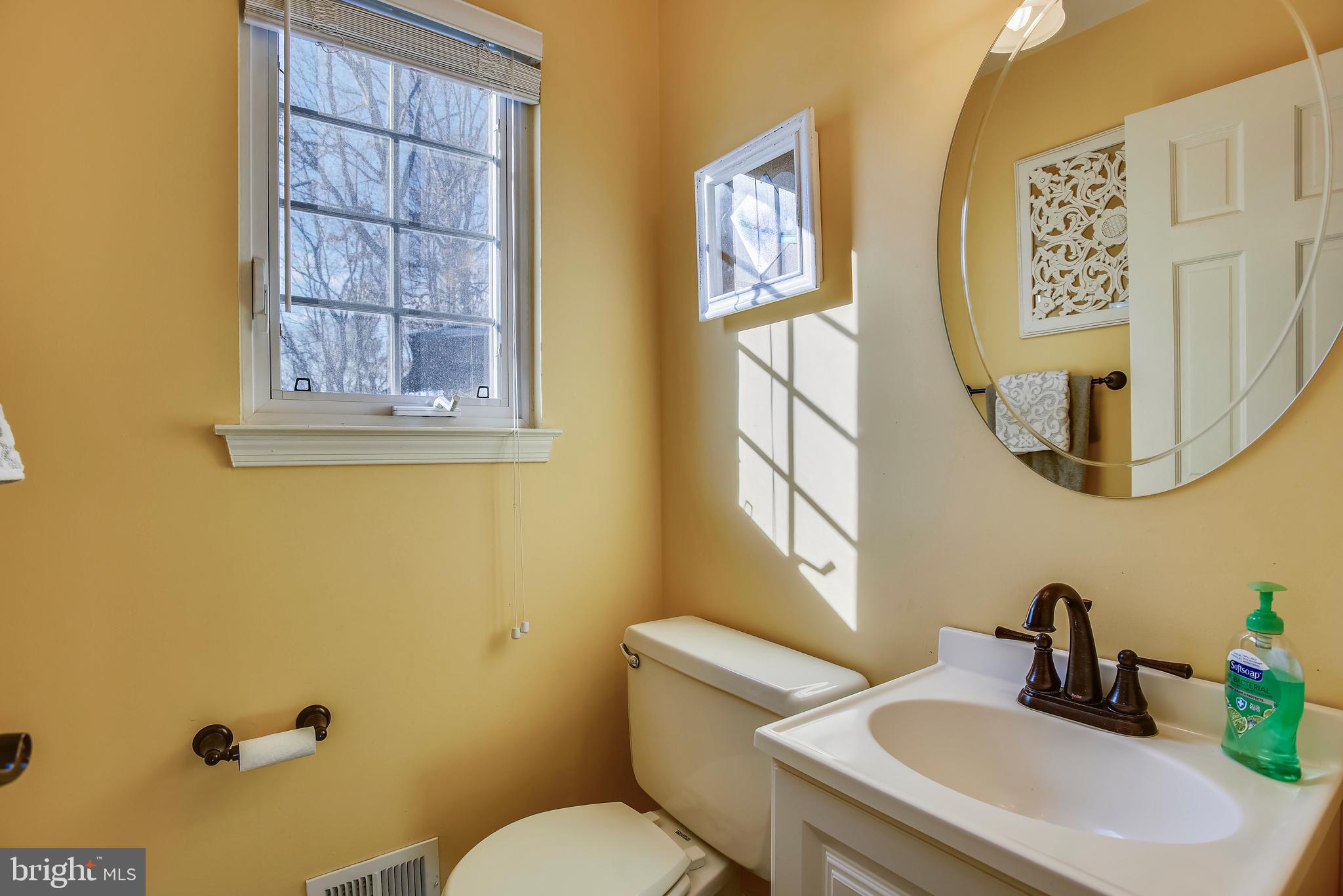2408 Ivywood Road Reston, VA 20191 - Photo 15 of 35 Main level half bath