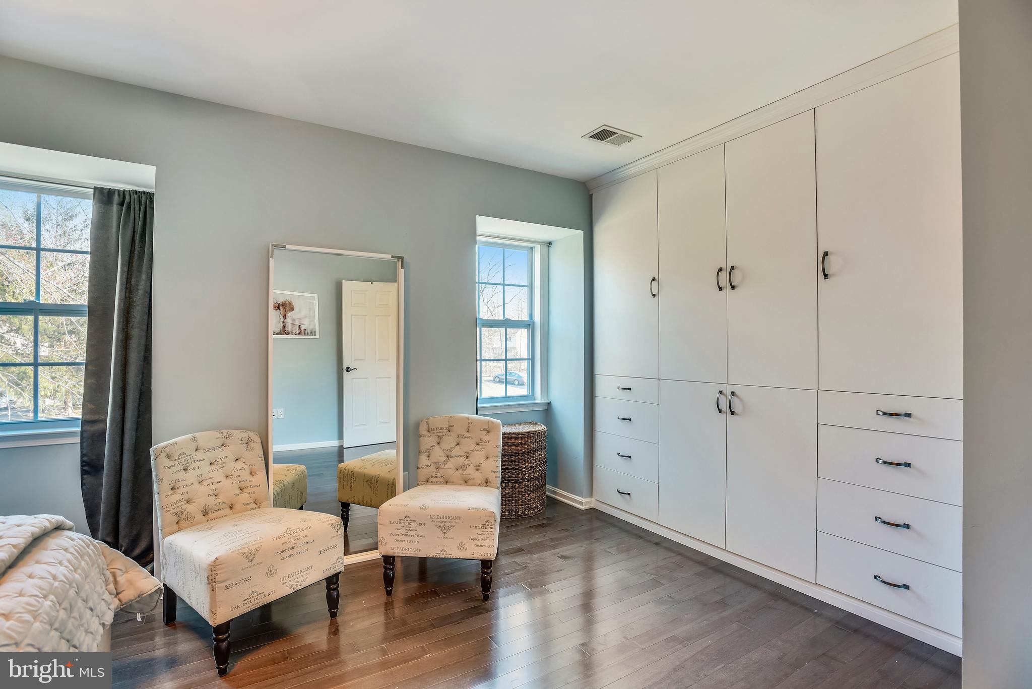 2408 Ivywood Road Reston, VA 20191 - Photo 20 of 35 Master Bedroom with custom built-in closet