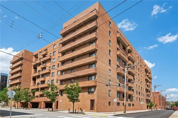 $2,500 | 307 South Dithridge Street, Unit 11, Pittsburgh, PA 15213