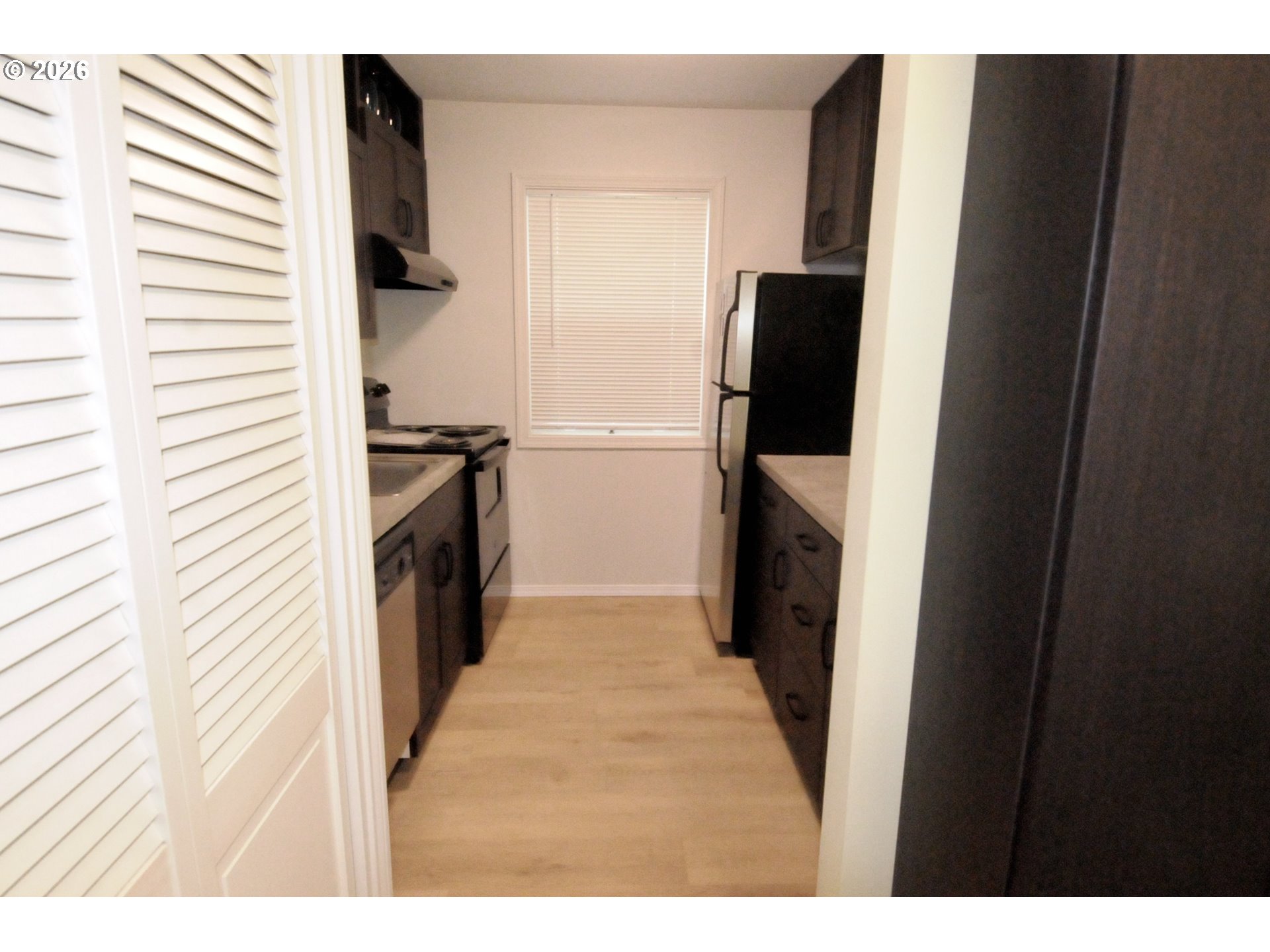 4418 Southwest Dickinson Street, Unit 43 Portland, OR 97219 - Photo 8 of 18 Kitchen