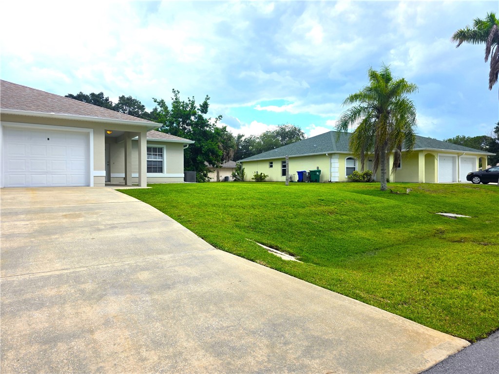 351 Del Monte Road, Unit B Sebastian, FL 32958 - Photo 29 of 36