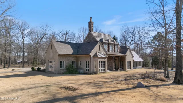 $2,500,000 | 891 Musgray Road, Holly Springs, MS 38635