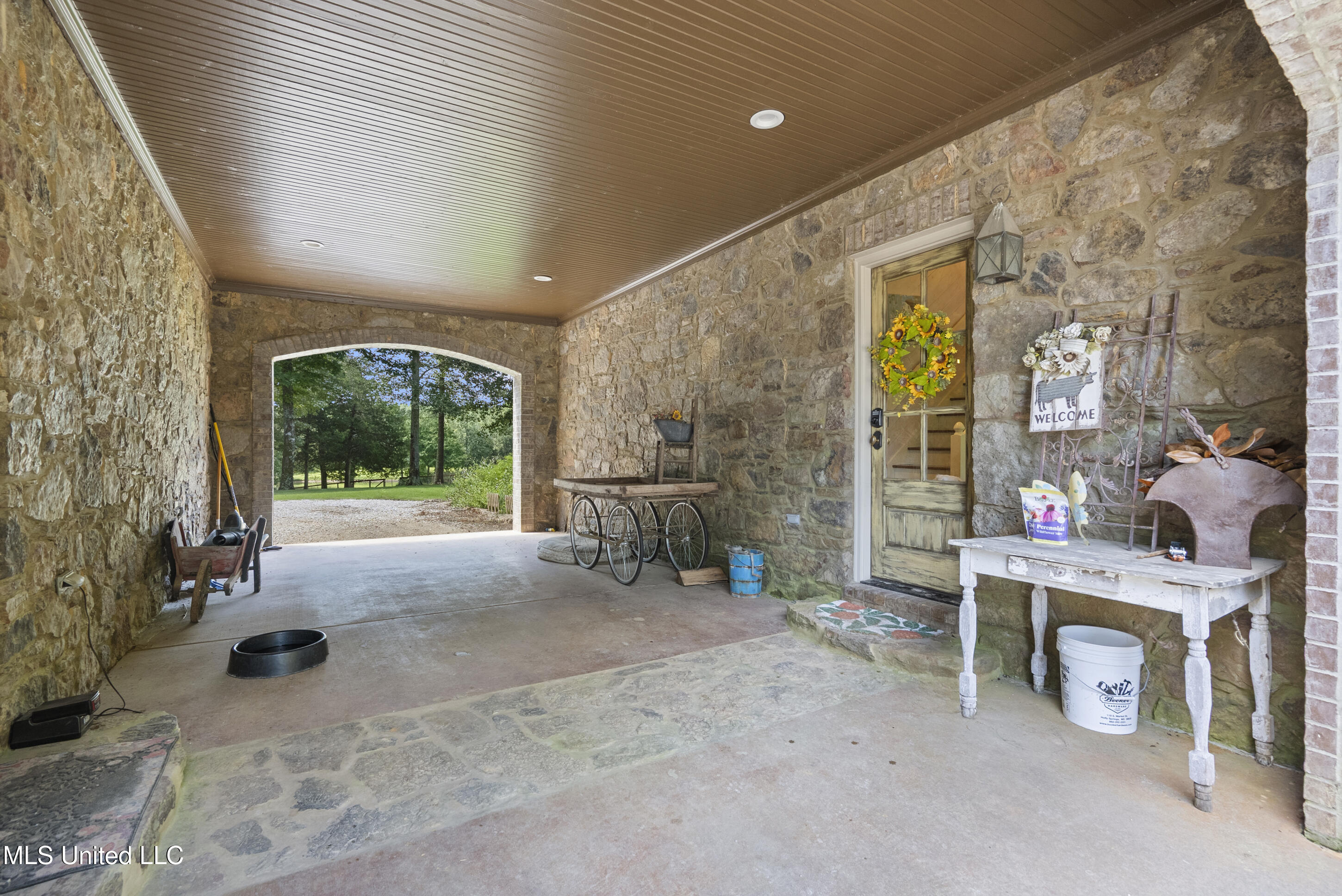 891 Musgray Road Holly Springs, MS 38635 - Photo 8 of 100 6_dsc04834