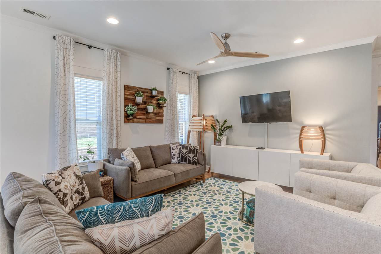 521 Mial Street Raleigh, NC 27608 - Photo 11 of 30 Bright & Open
