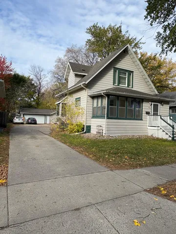 $248,900 | 1012 12th Street North, Fargo, ND 58102